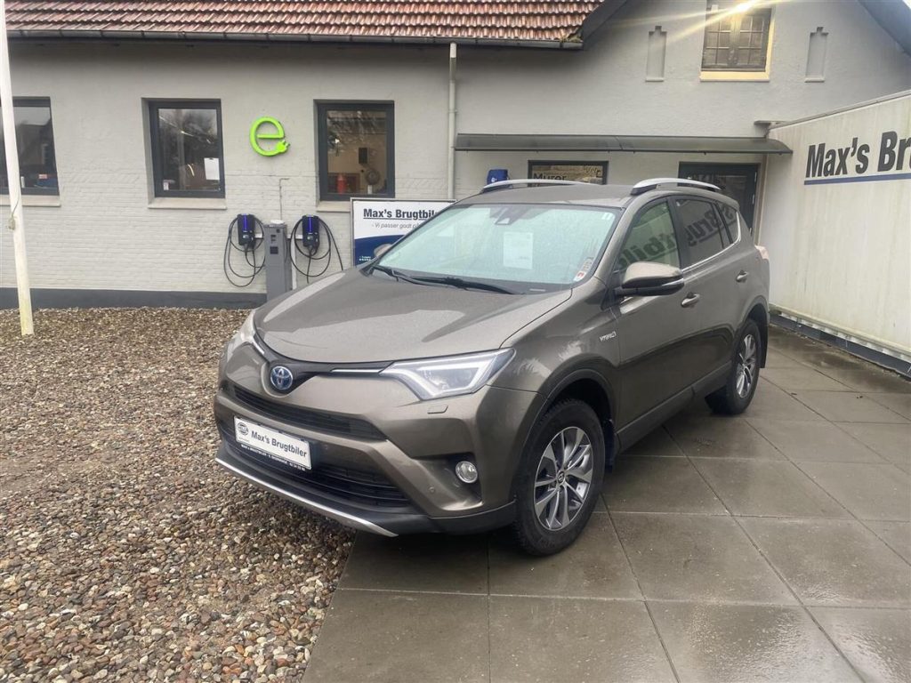 Toyota-RAV4-2018