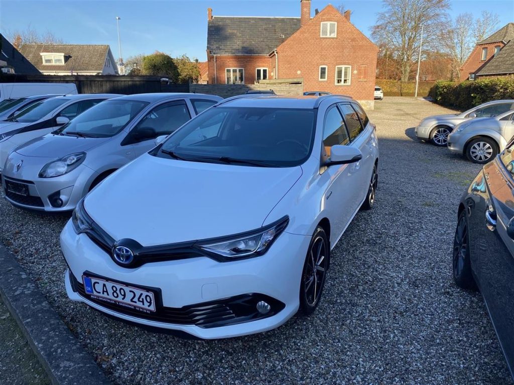 Toyota-Auris-2018