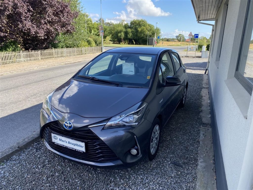 Toyota-Yaris-2019