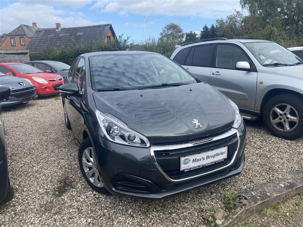 Peugeot-208-2017