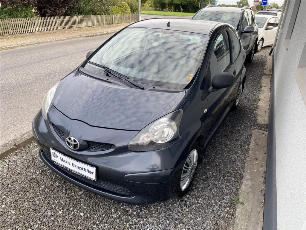 Toyota-Aygo-2008