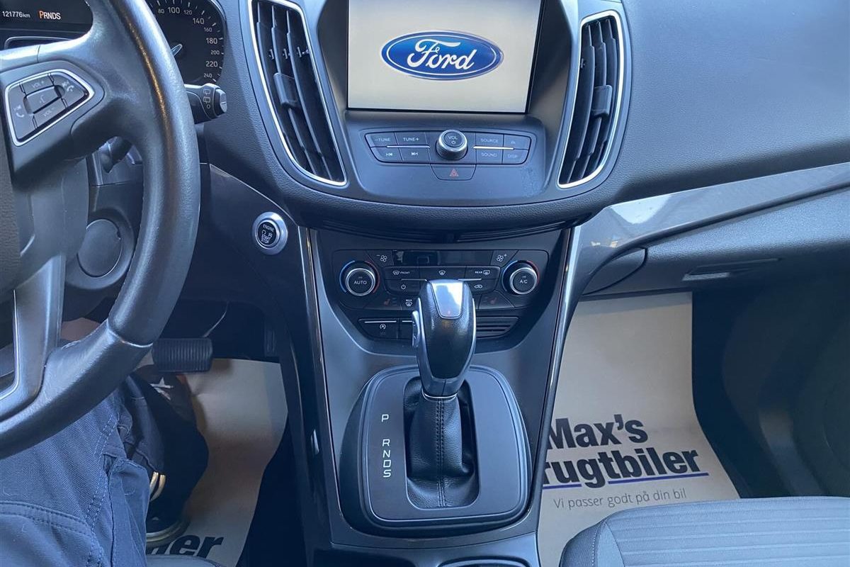 Ford-C-MAX-2015-4
