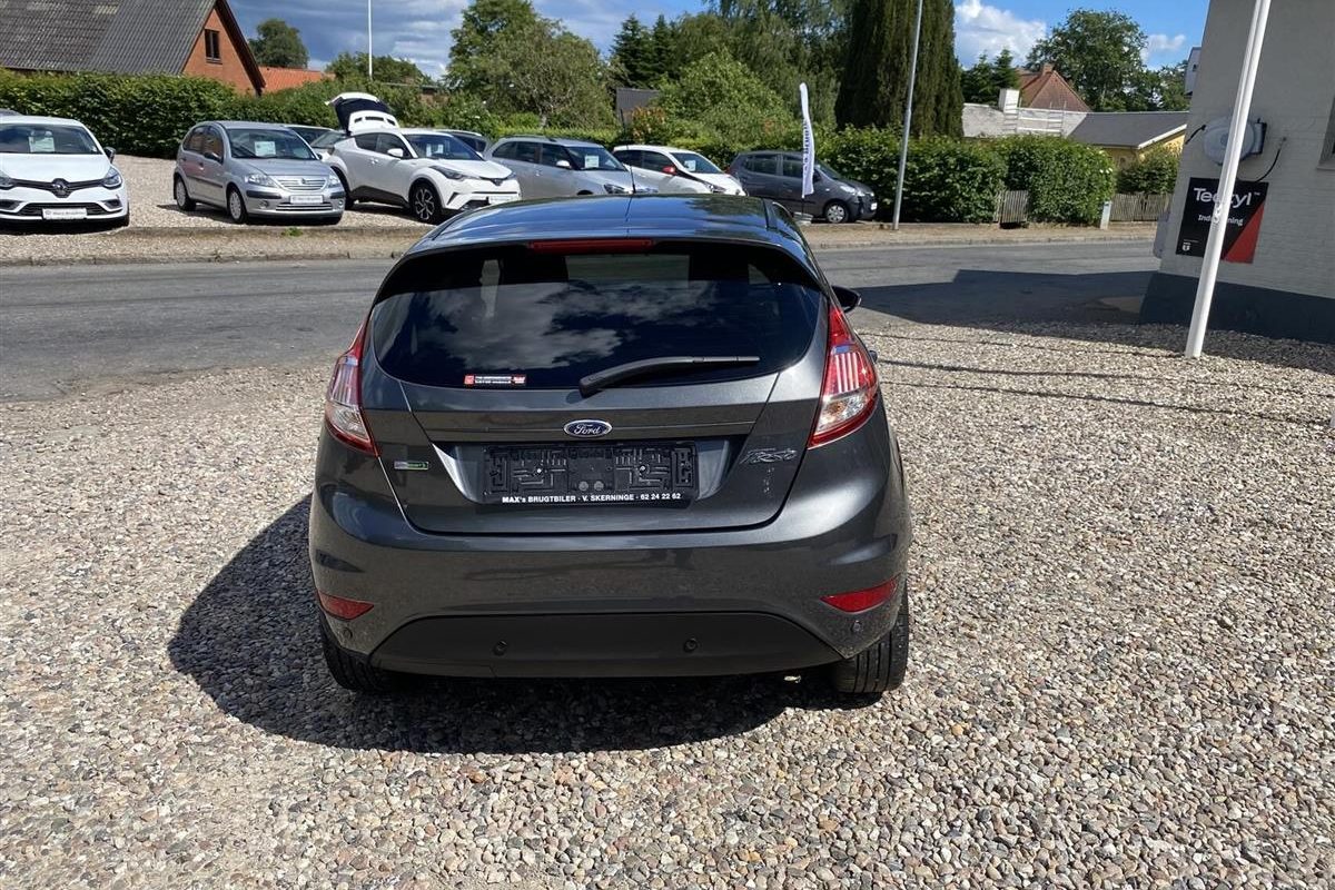 Ford-Fiesta-2016-3