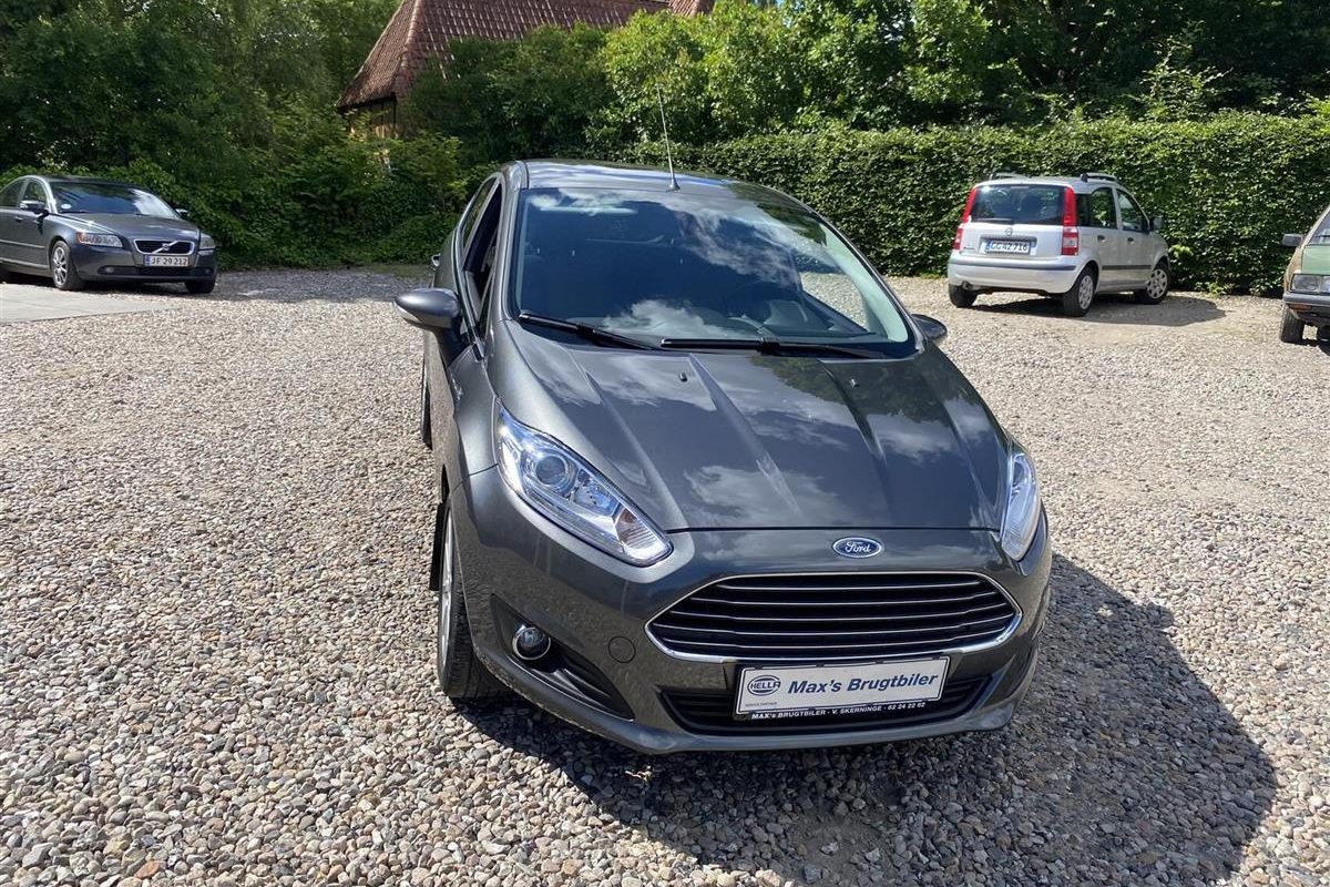 Ford-Fiesta-2016