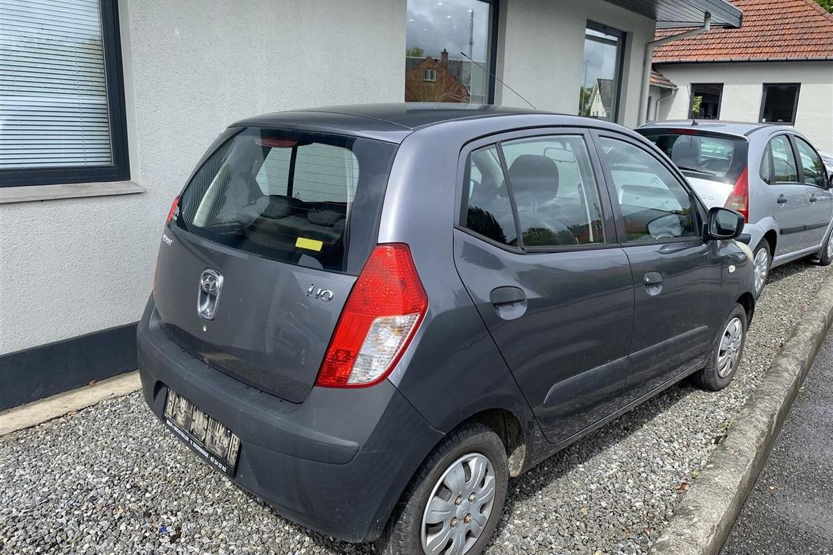 Hyundai-i10-2008-1