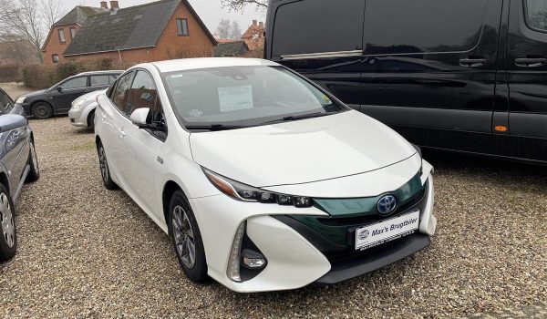 Toyota-Prius Plug-in-2018