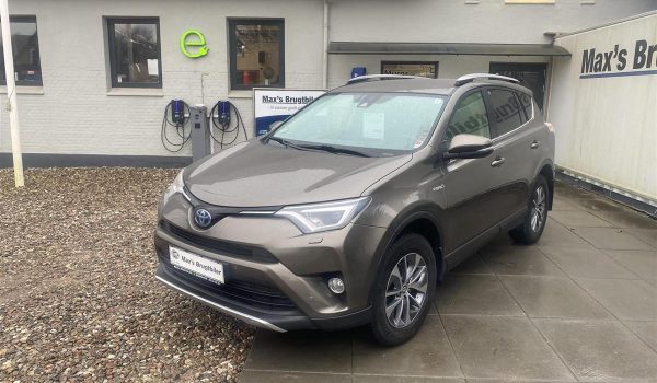 Toyota-RAV4-2018