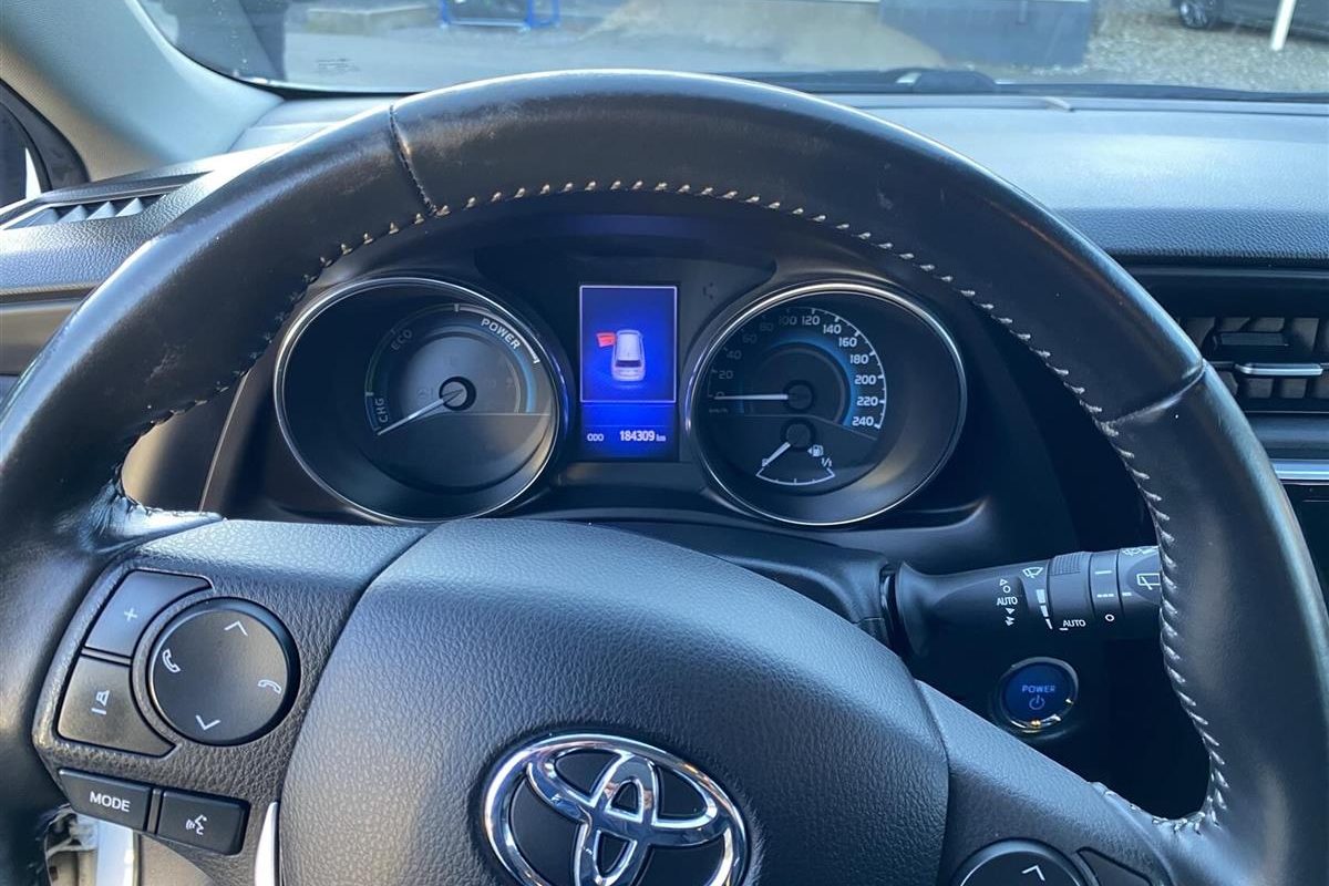 Toyota-Auris-2018-6
