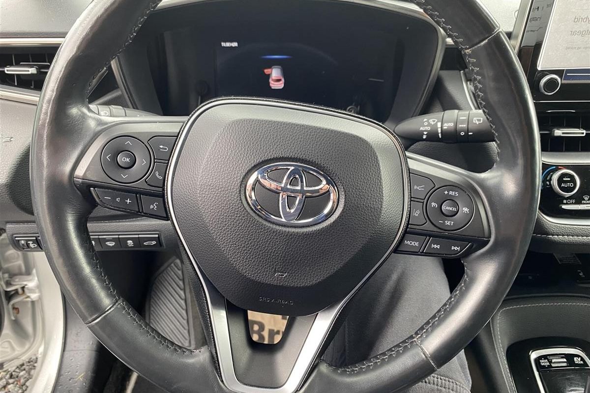 Toyota-Corolla-2020-11