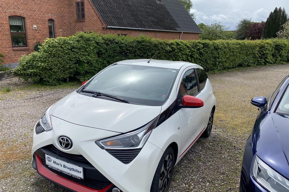 Toyota-Aygo-2020-1