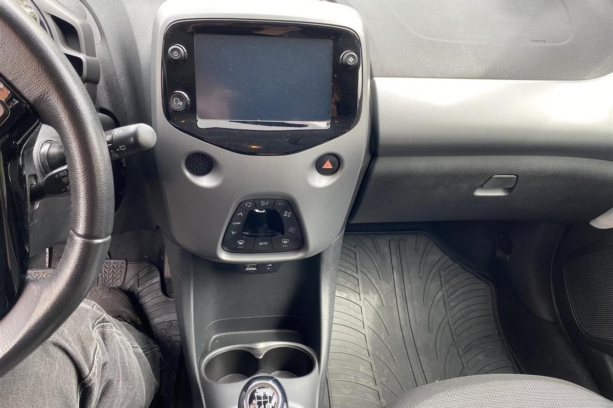 Toyota-Aygo-2020-4