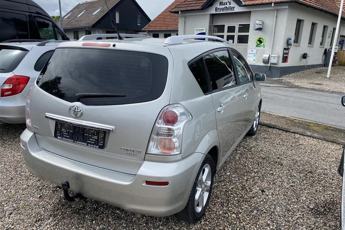 Toyota-Corolla Verso-2007-2