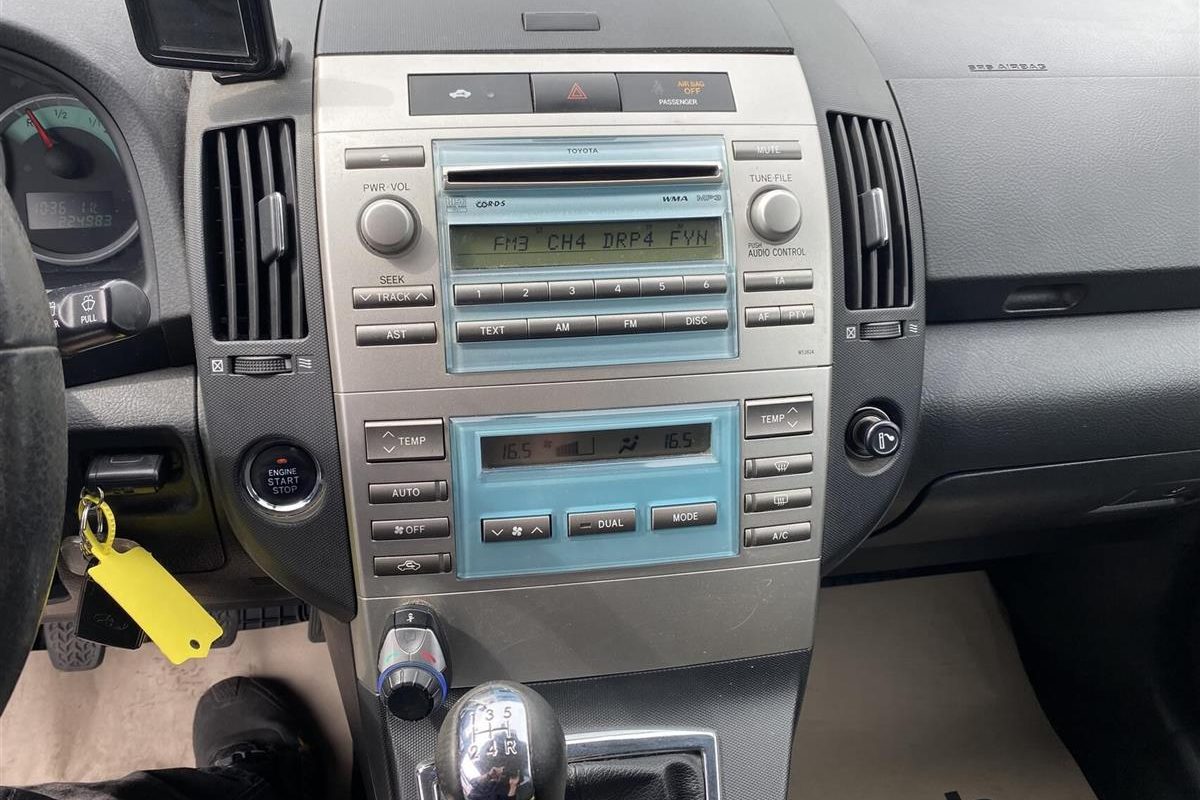 Toyota-Corolla Verso-2007-5