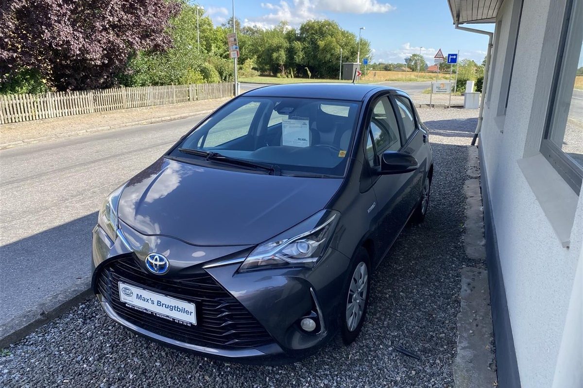 Toyota-Yaris-2019