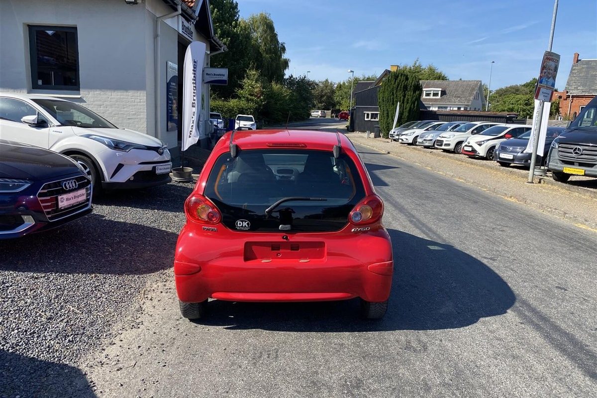 Toyota-Aygo-2007-3
