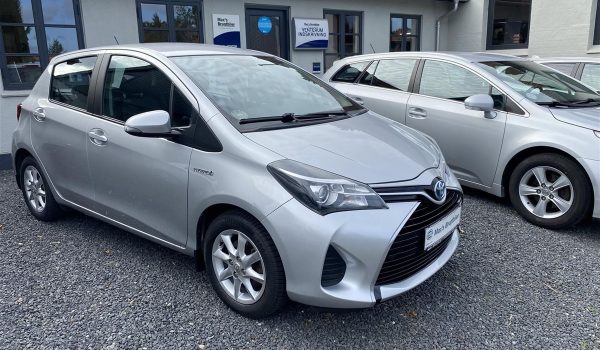 Toyota-Yaris-2015