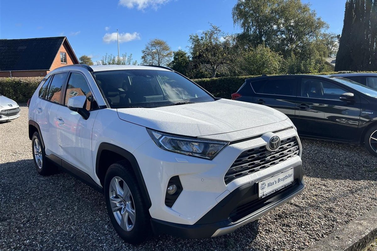 Toyota-RAV4-2019-1