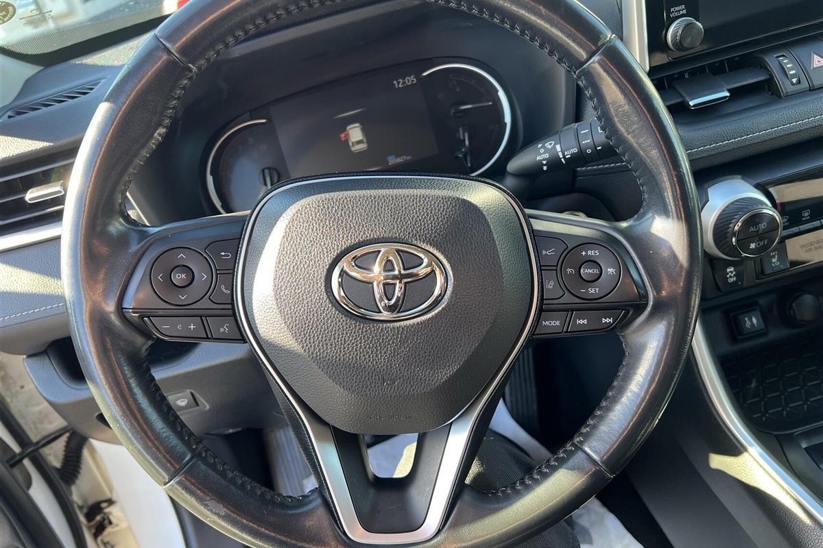 Toyota-RAV4-2019-7