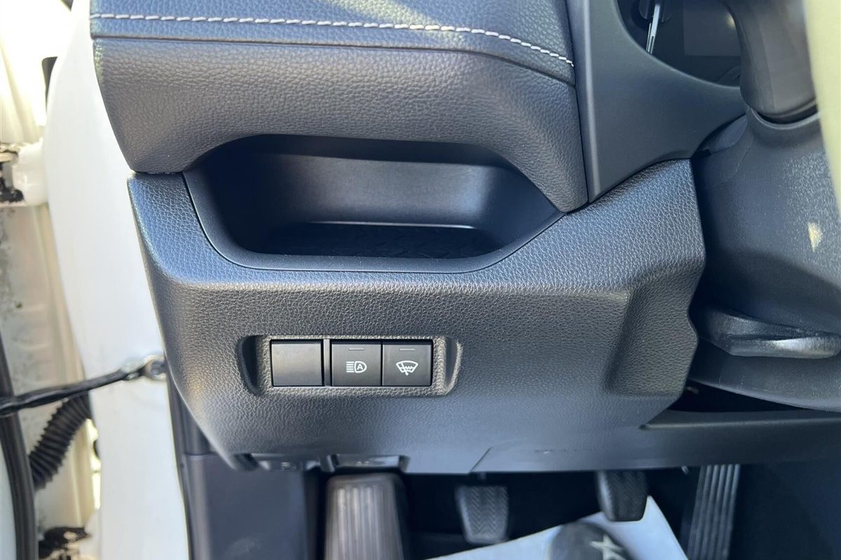 Toyota-RAV4-2019-9