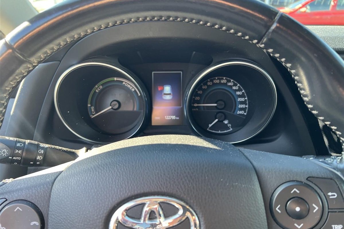 Toyota-Auris-2018-7